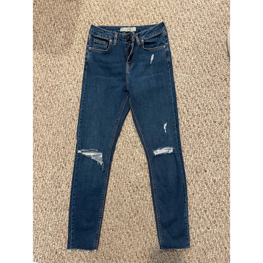 Topshop Jamie Jeans skinny with busted knees & raw hem